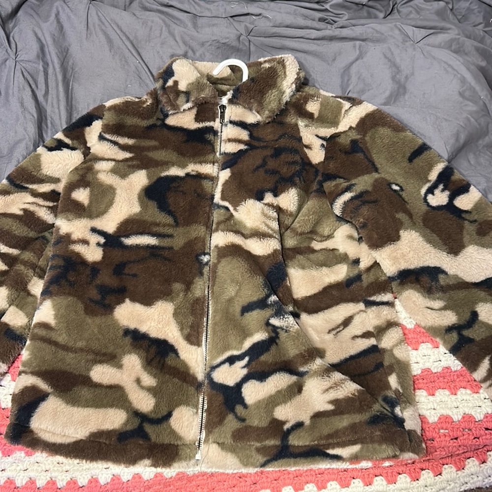 Girl’s Fuzzy Camo Jacket
